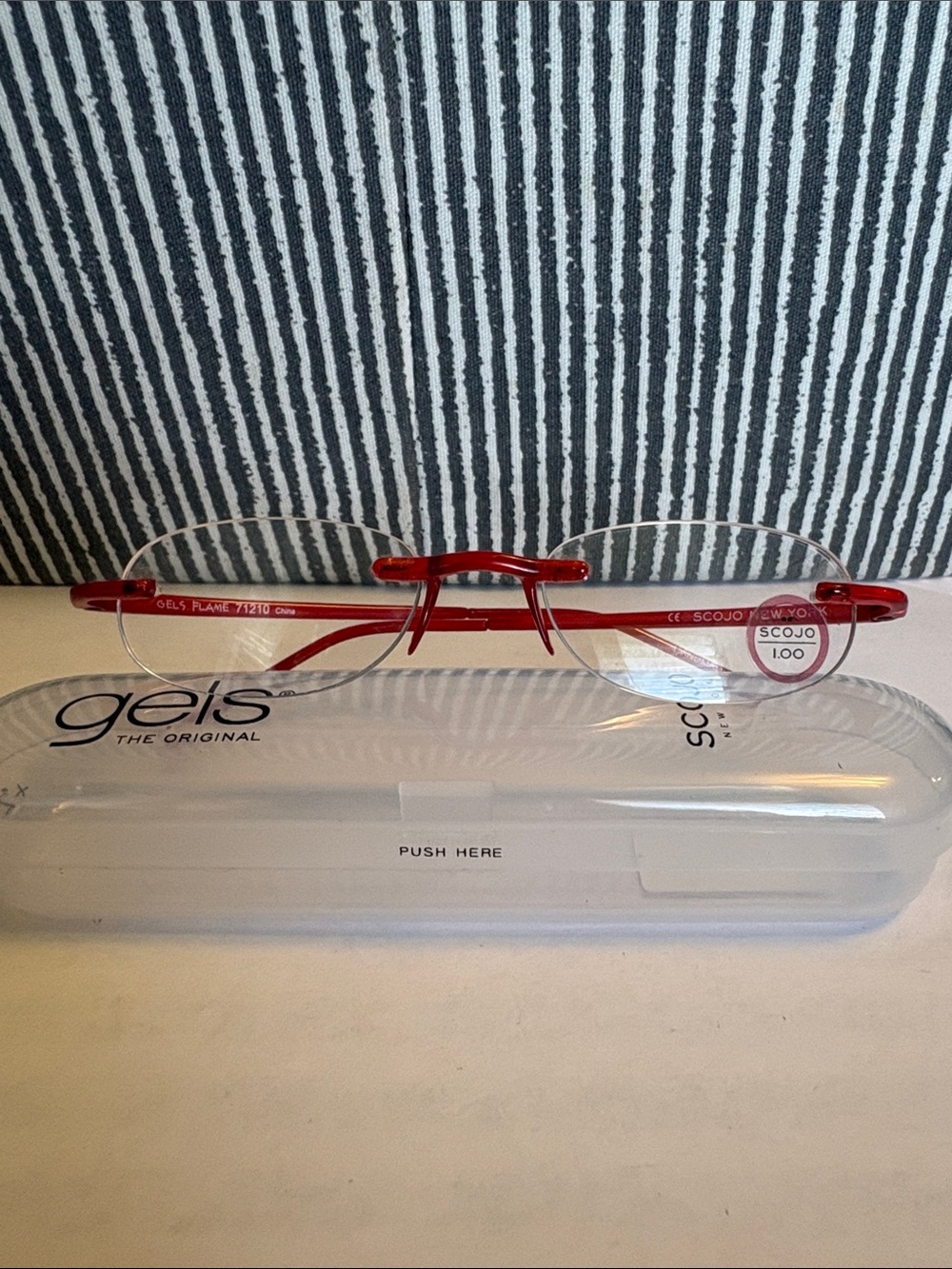 SCOJO Gels Red Rimless Reading Glasses
